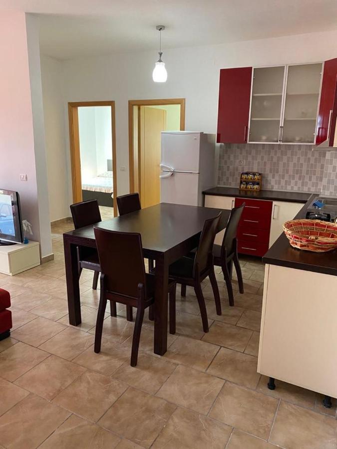 Appartement Agaraj Apartament à Orikum Extérieur photo